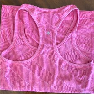 Lululemon swiftly racerbank tank size 4 pink